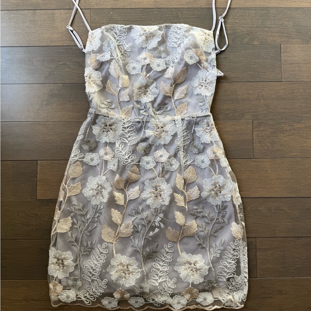Lucy in the Sky Elegant Floral Lace Dress